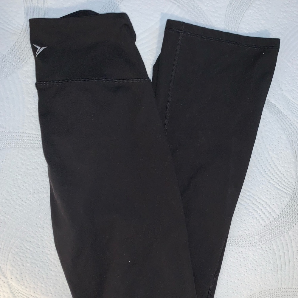 Old Navy Active Flare Yoga Pants